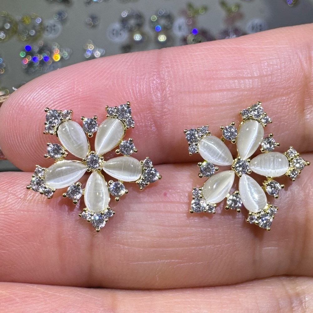 Elegant Floral  Earrings